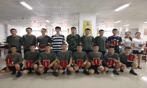 2018.06.29图书馆第五届读书月“有奖征文活动”圆满落幕  约250人参加.jpg